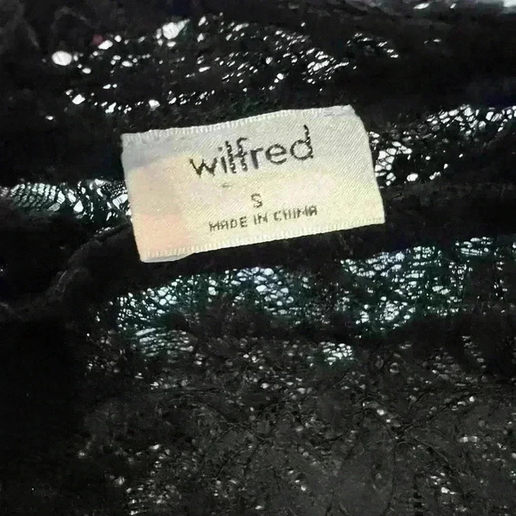 Wilfred lace  top size small - Picture 3 of 8